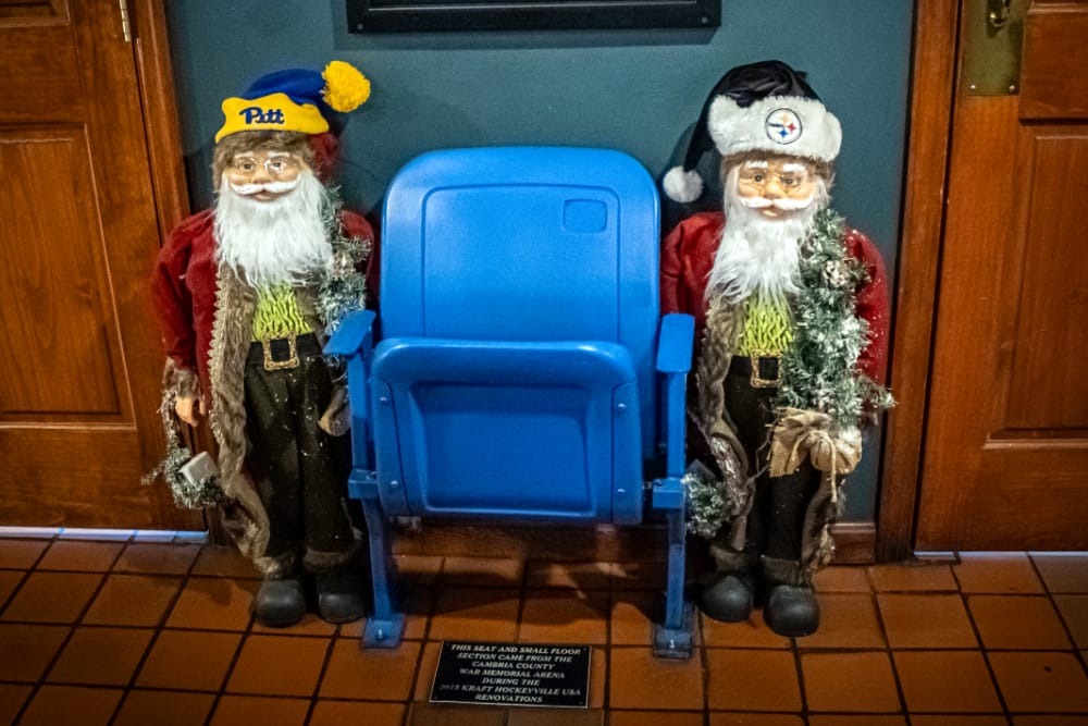 The bar decorated for Christmas The bar room at the Blvd Grill Johnstown, PA decorated for Christmas.